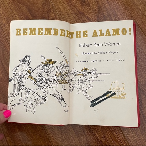 Vintage Remember The Alamo! Book - Picture 5 of 8